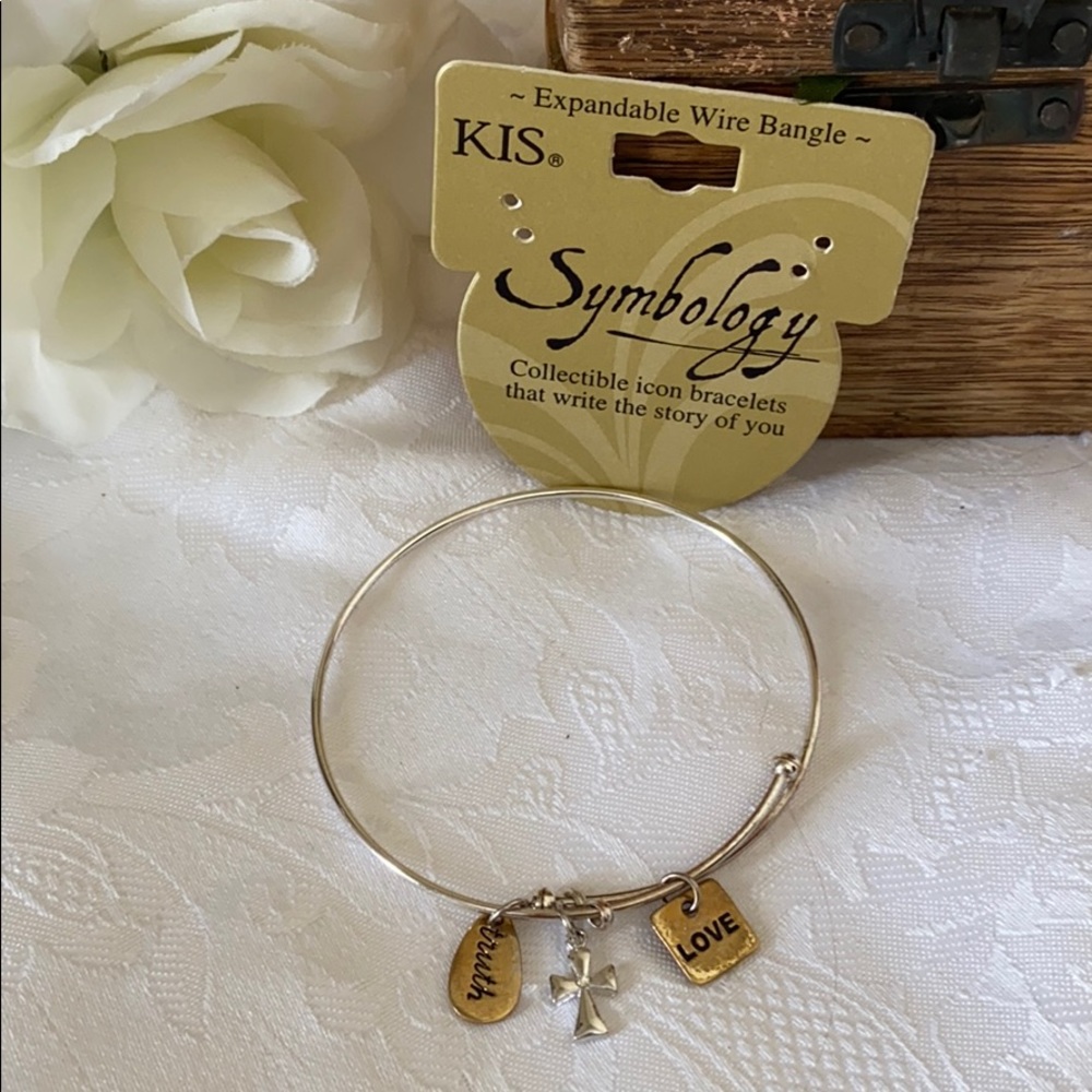 🆕KIS Expandable Wire Bangle